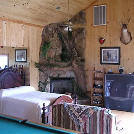 Shalom House Bed And Breakfast-2